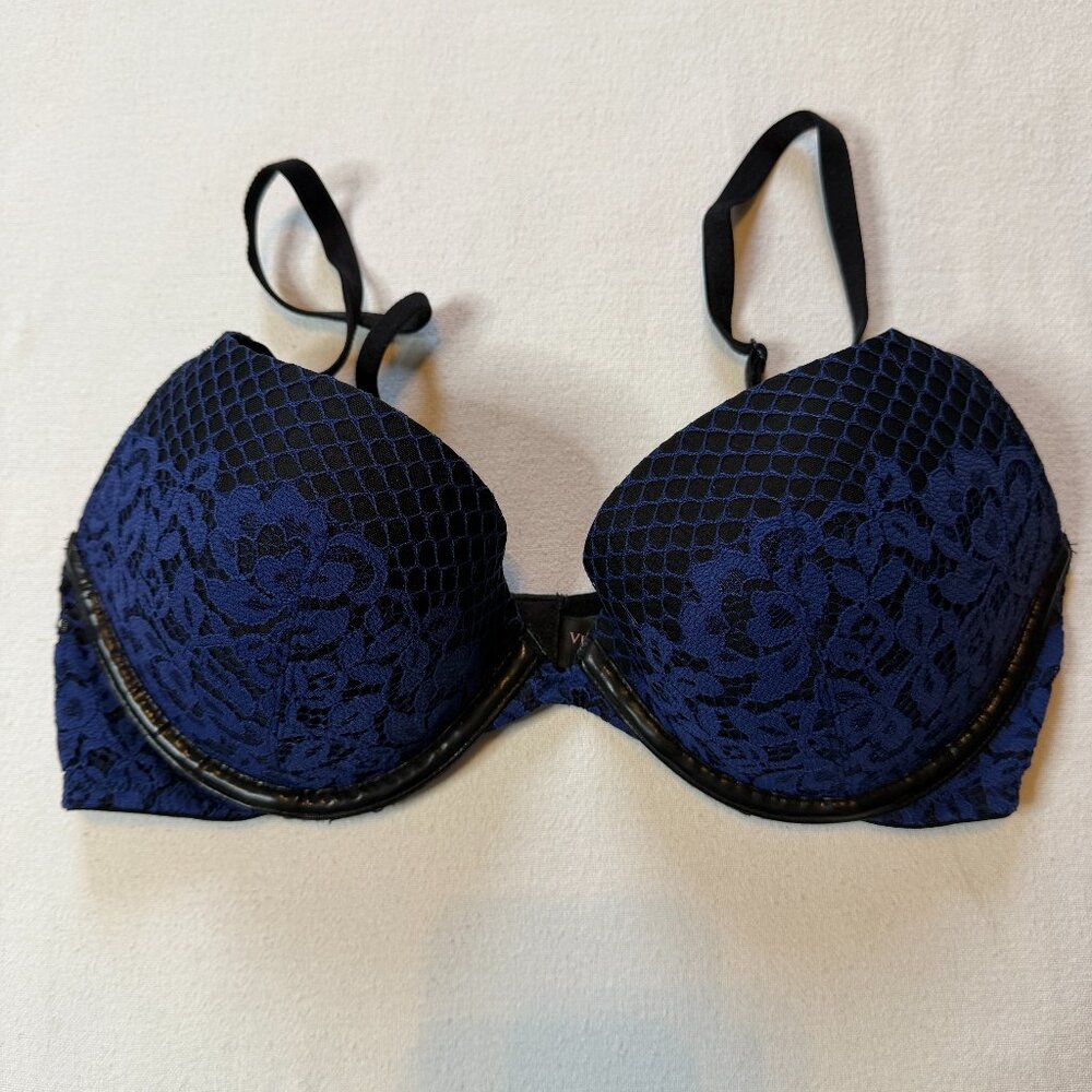 Victoria’s Secret Scandalous Faux Leather‎ Trim Navy Lace Push-Up Bra 34C